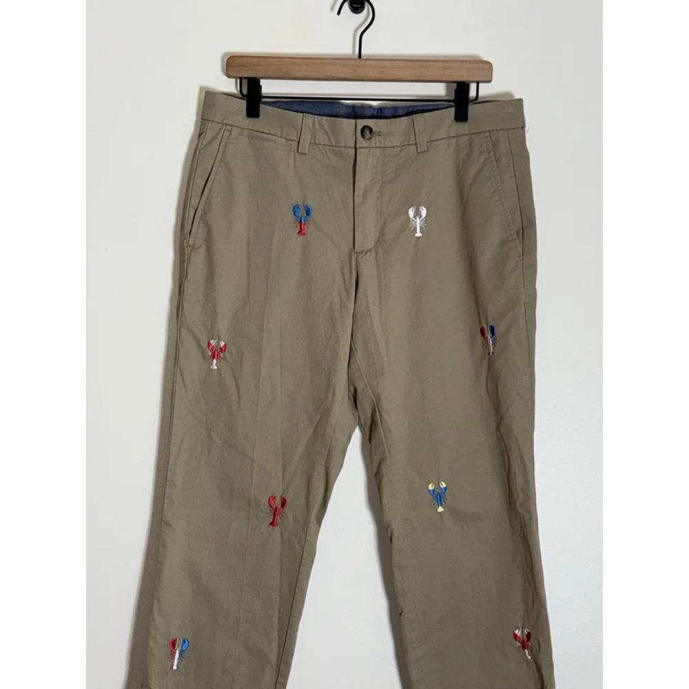 Vineyard Vines these pre